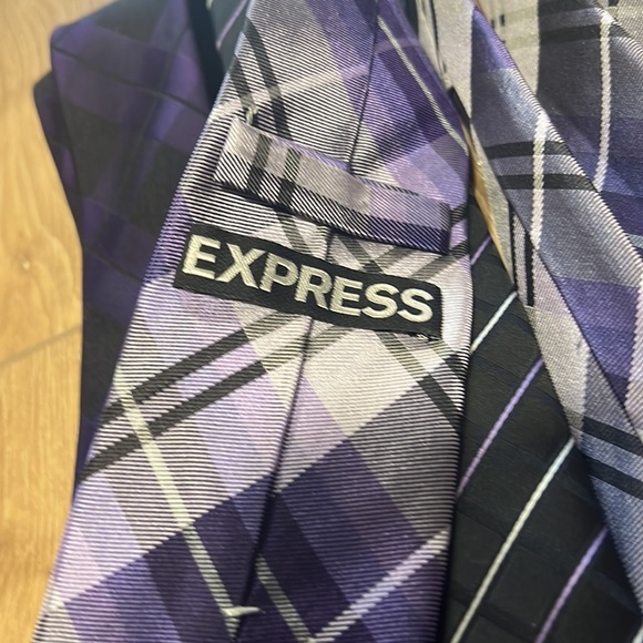 Bundle of 3 ties - Picture 5 of 5